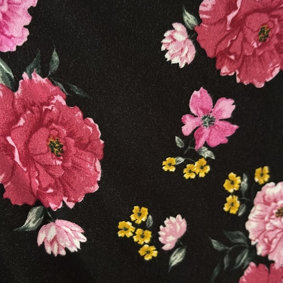 Torrid V-Neck Black W/Pink & Yellow Flowers Midi Dress Size 2 (18-20) - Picture 5 of 12